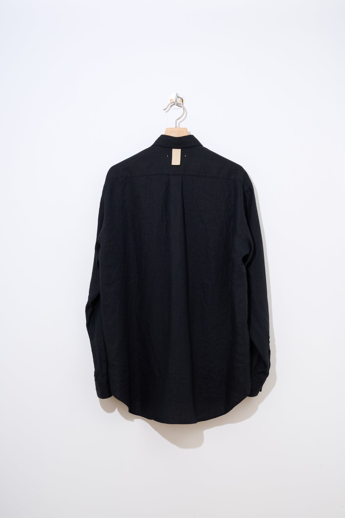 Essential Linen Shirt 〈NOIR〉