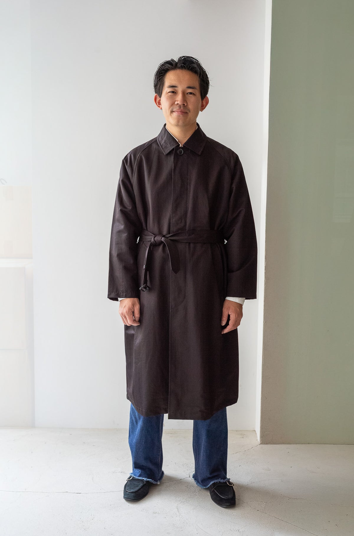 One-Piece Sleeve Balmacaan Coat 〈NOIR〉
