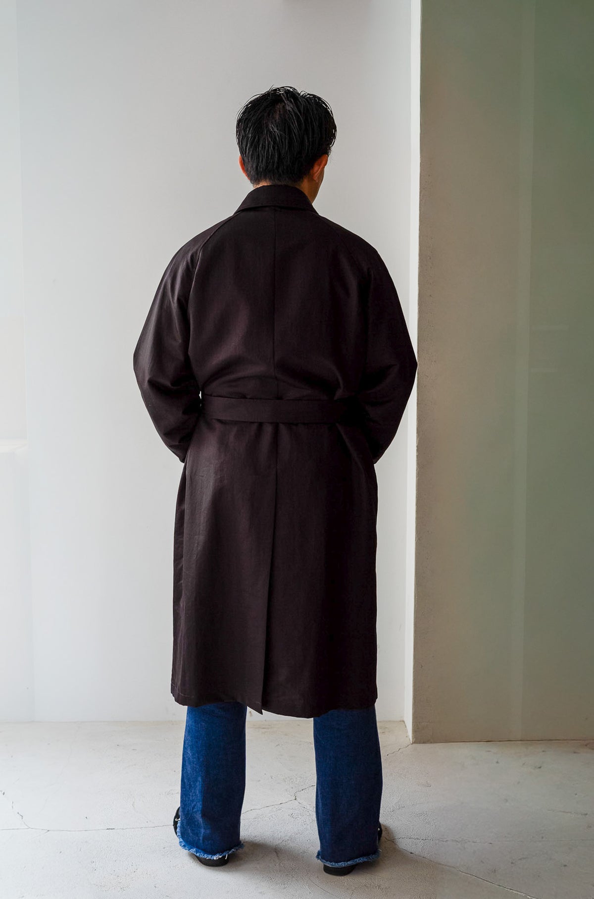 One-Piece Sleeve Balmacaan Coat 〈NOIR〉