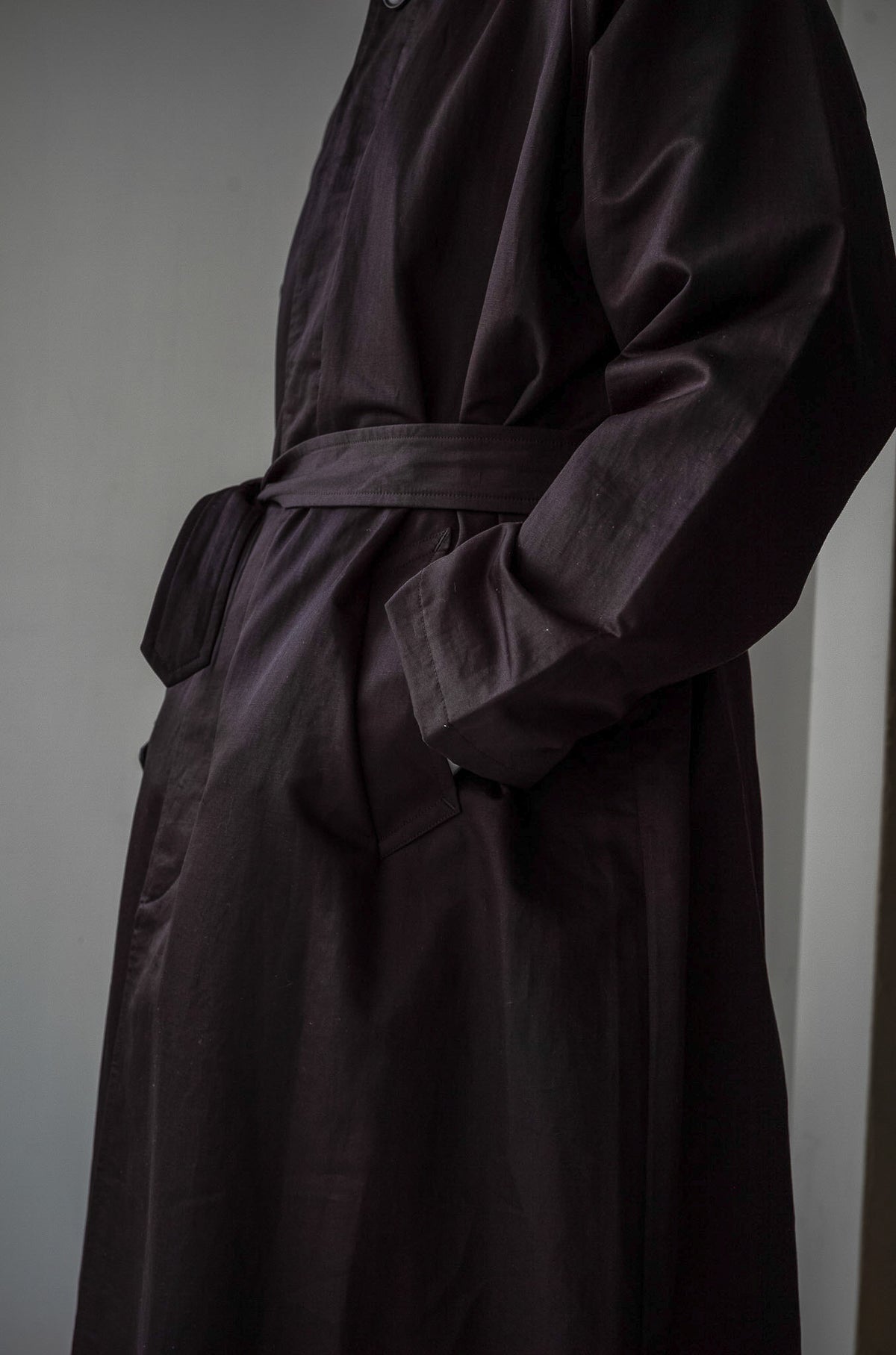 One-Piece Sleeve Balmacaan Coat 〈NOIR〉