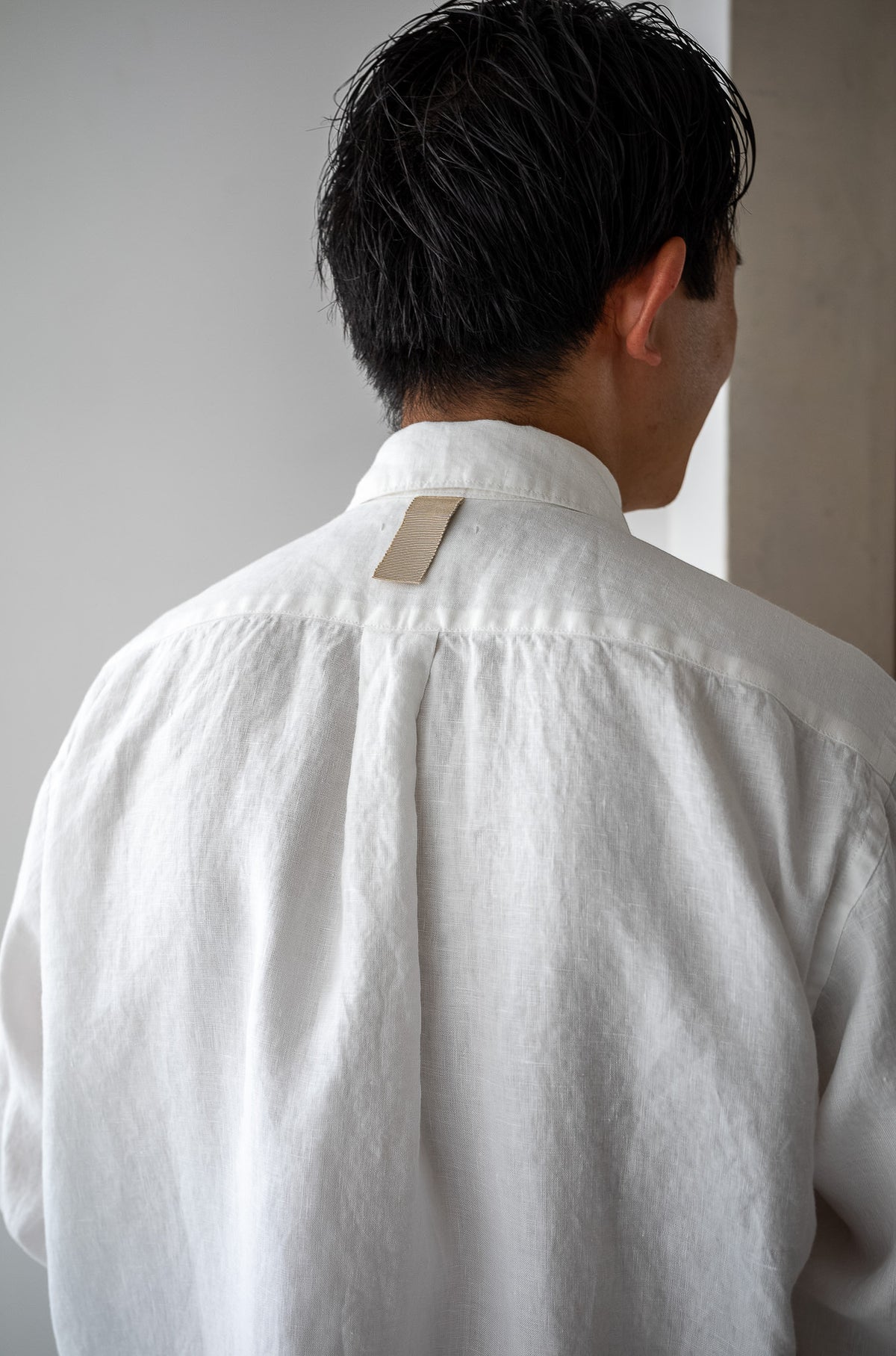 Essential Linen Shirt 〈WHITE〉