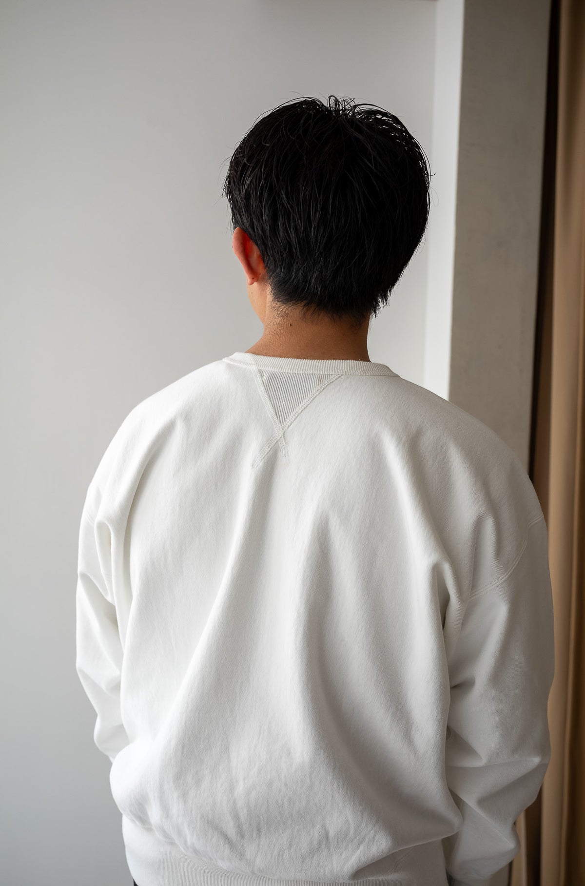 Essential Sweat Pullover 〈WHITE〉