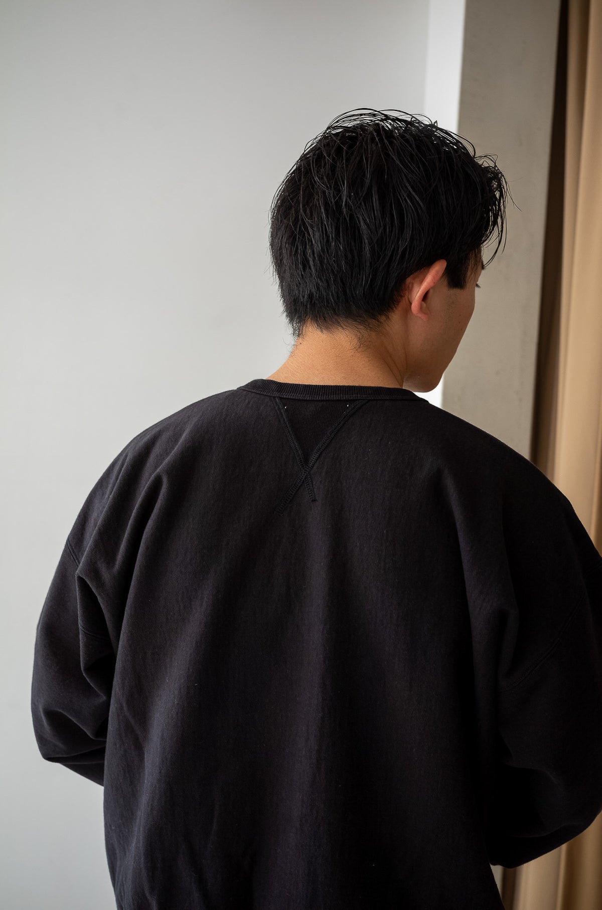 Essential Sweat Pullover 〈FADED BLACK〉