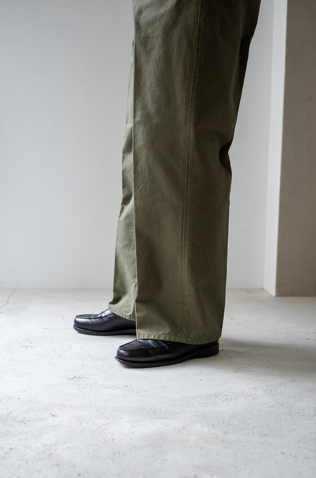 Whipcord Chinos 〈OLIVE DRAB〉
