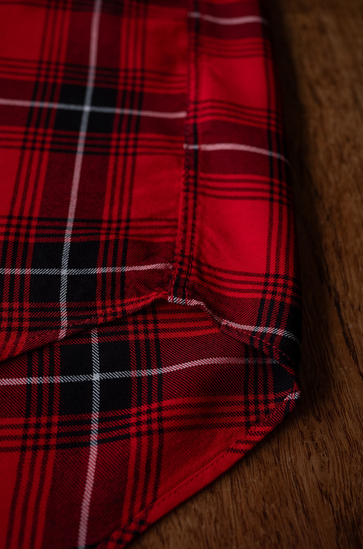 Lazy Luxe Rayon Shirt – Rayon Plaid 〈RED × BLACK〉