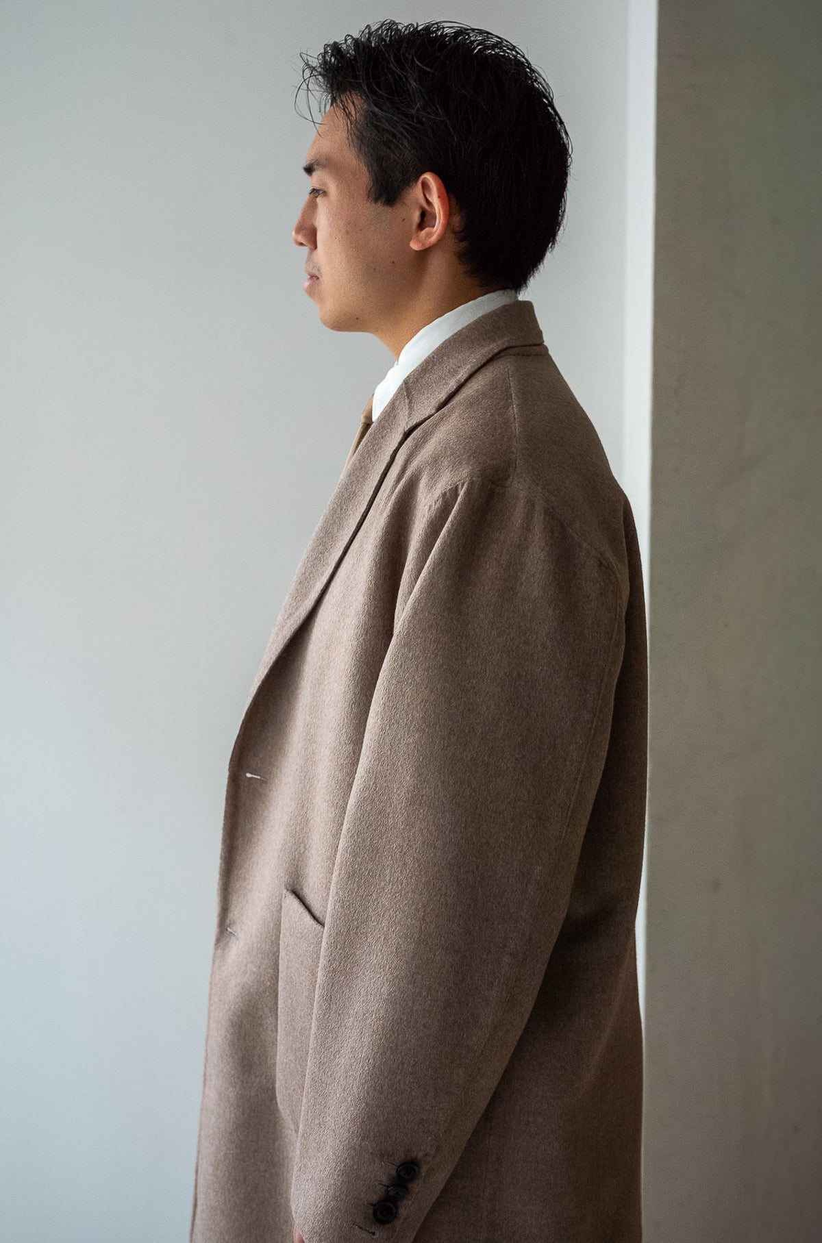 Hand Rever Chesterfield Coat 〈ECRU〉