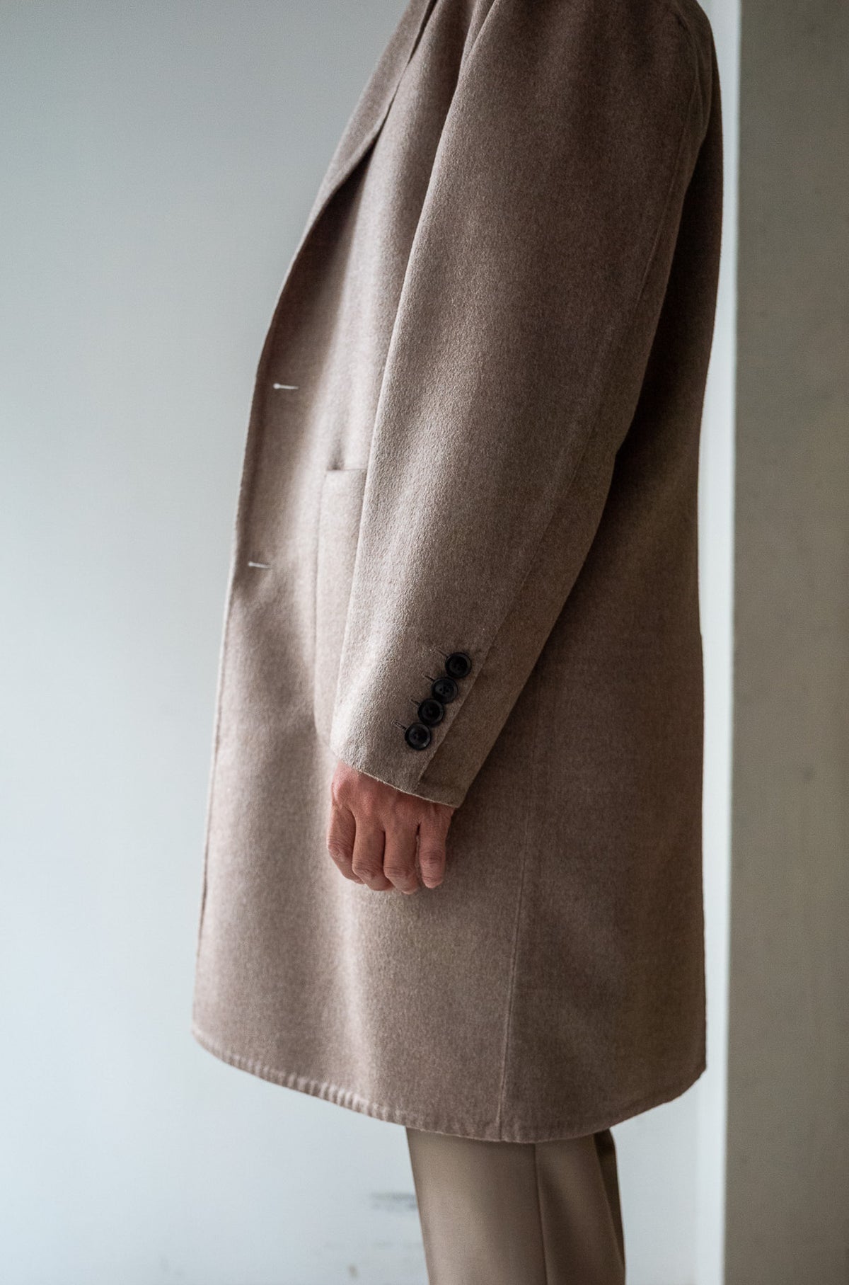 Hand Rever Chesterfield Coat 〈ECRU〉