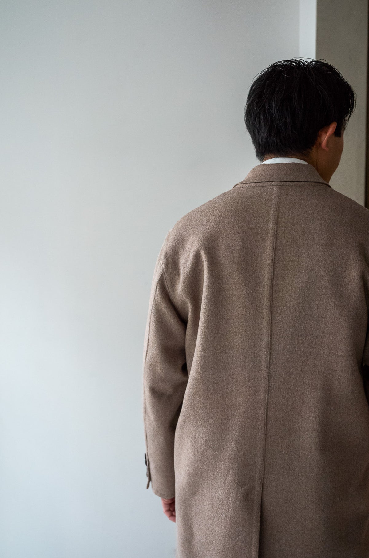 Hand Rever Chesterfield Coat 〈ECRU〉