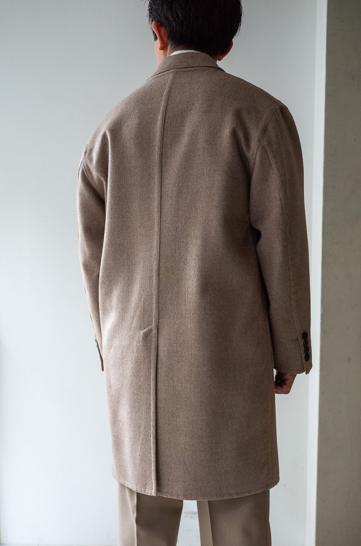 Hand Rever Chesterfield Coat 〈ECRU〉