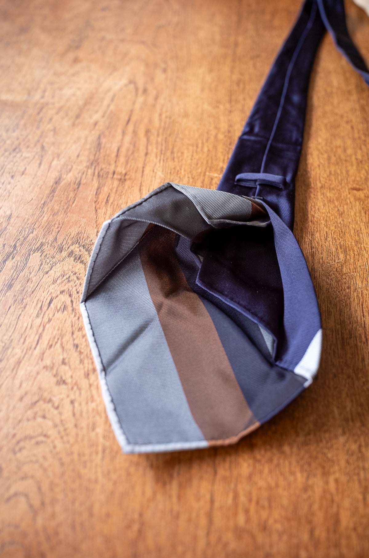 Panel Border Sette Pieghe Tie 〈NAVY BASE〉