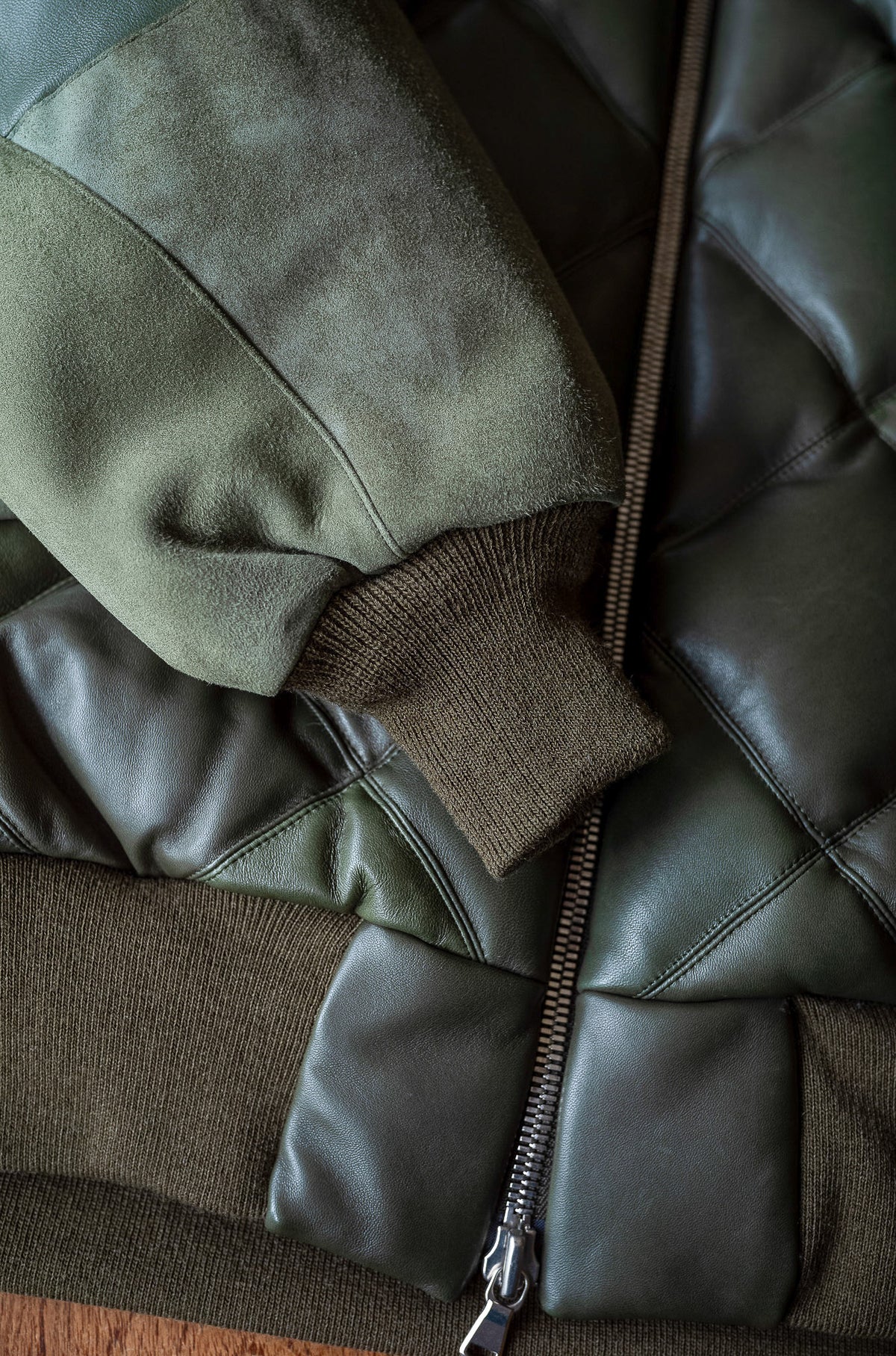 Sheep Skin Quilted Down Jacket〔KHAKI〕