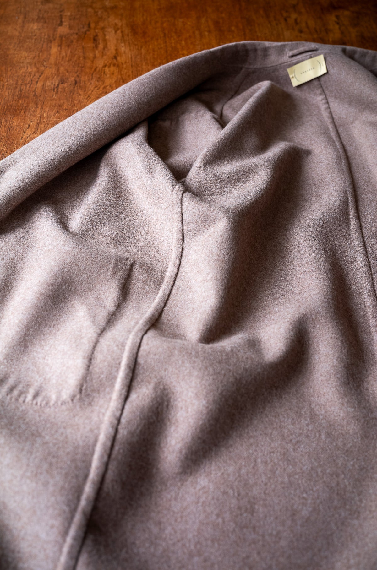 Hand Rever Chesterfield Coat 〈ECRU〉