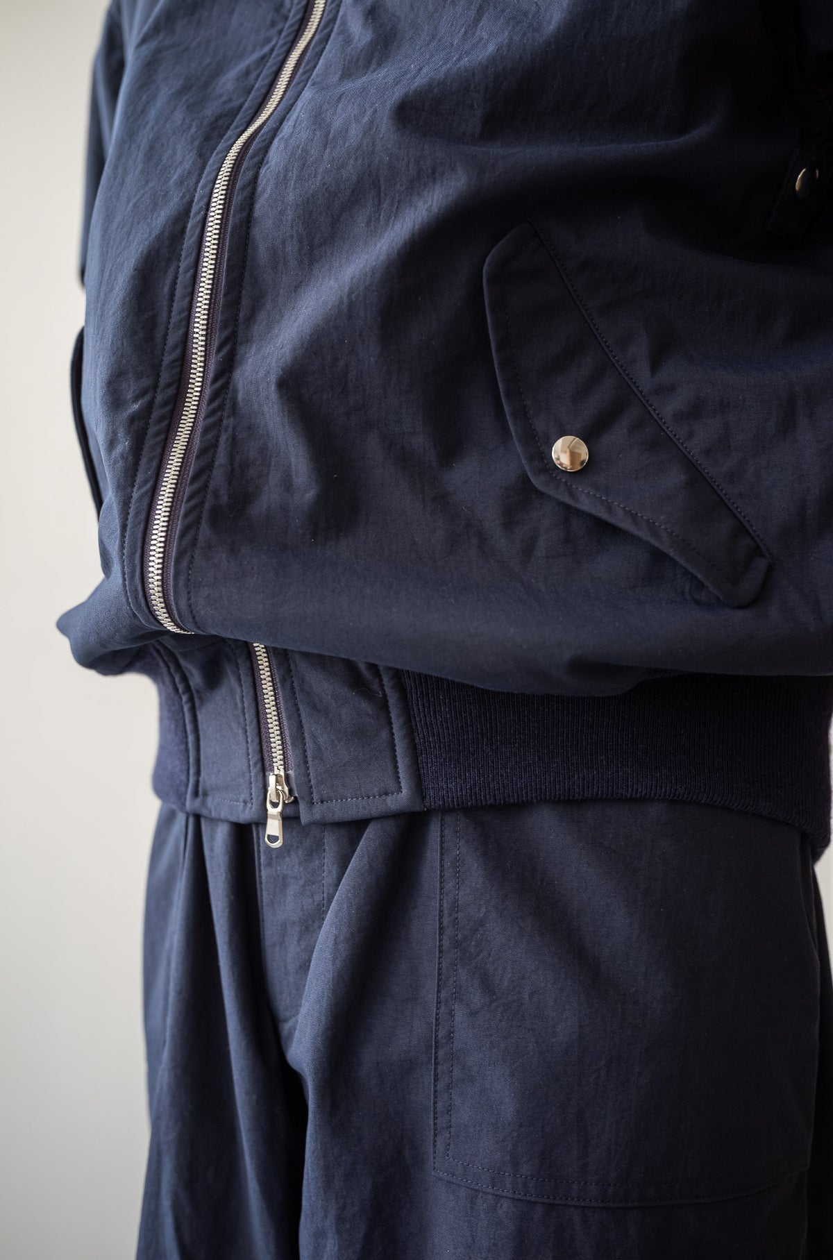 Shrunken Nylon Flight Jacket 〔NAVY〉