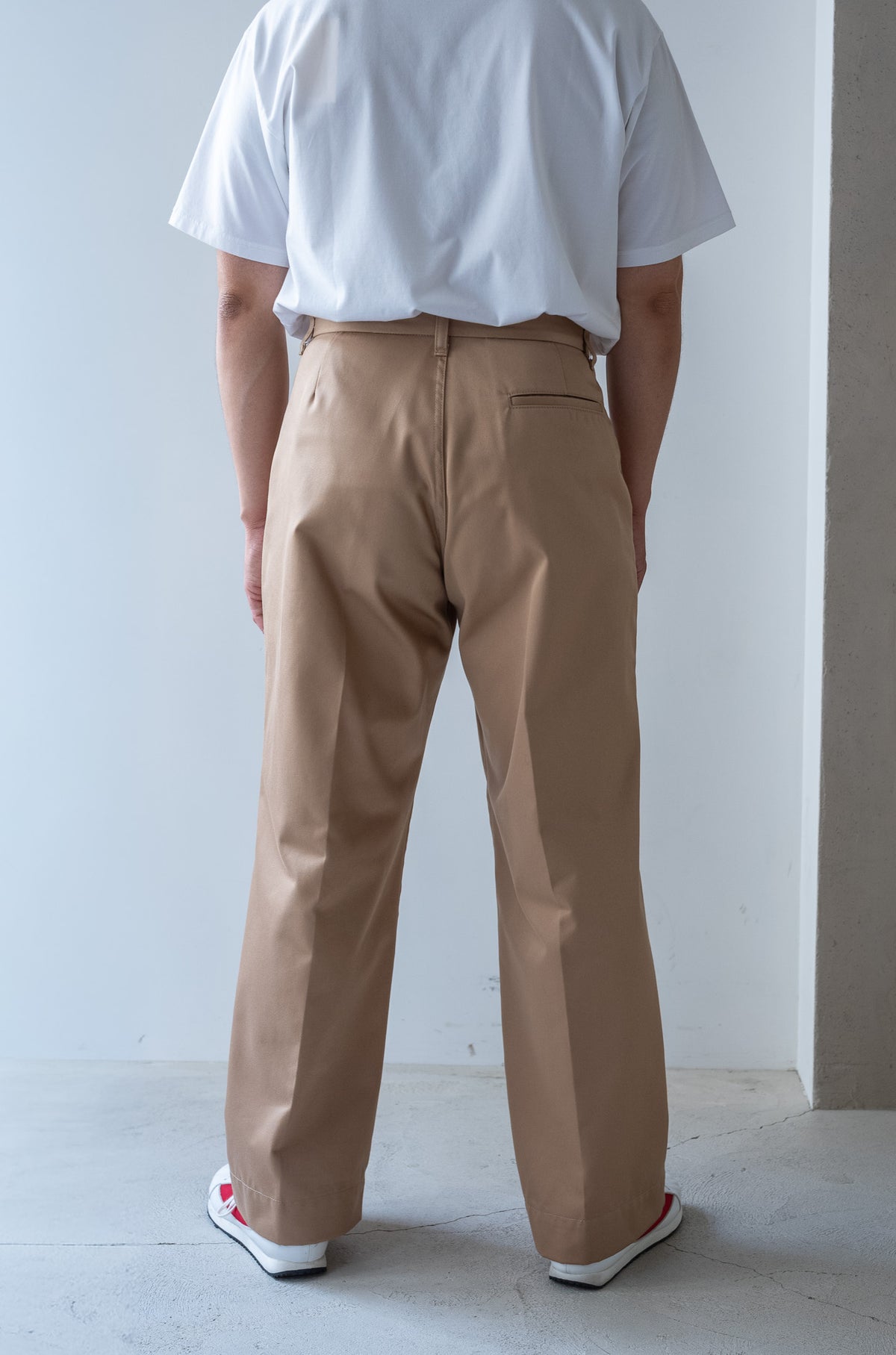 EX Wide Trousers 〈BEIGE〉