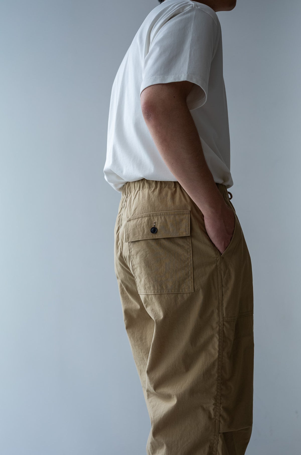 Shrunken Nylon Baker Pants 〈MARON〉