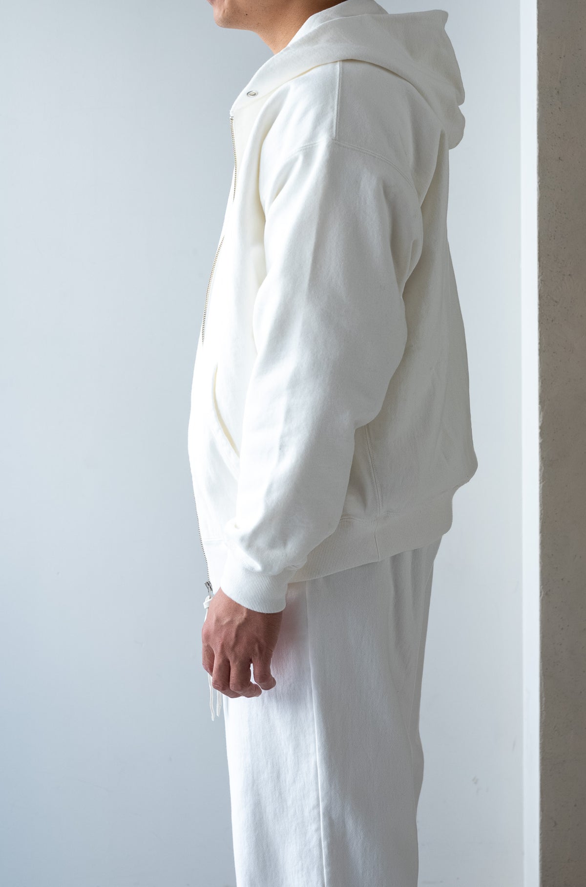 Essential Zip Sweat Parka 〈WHITE〉