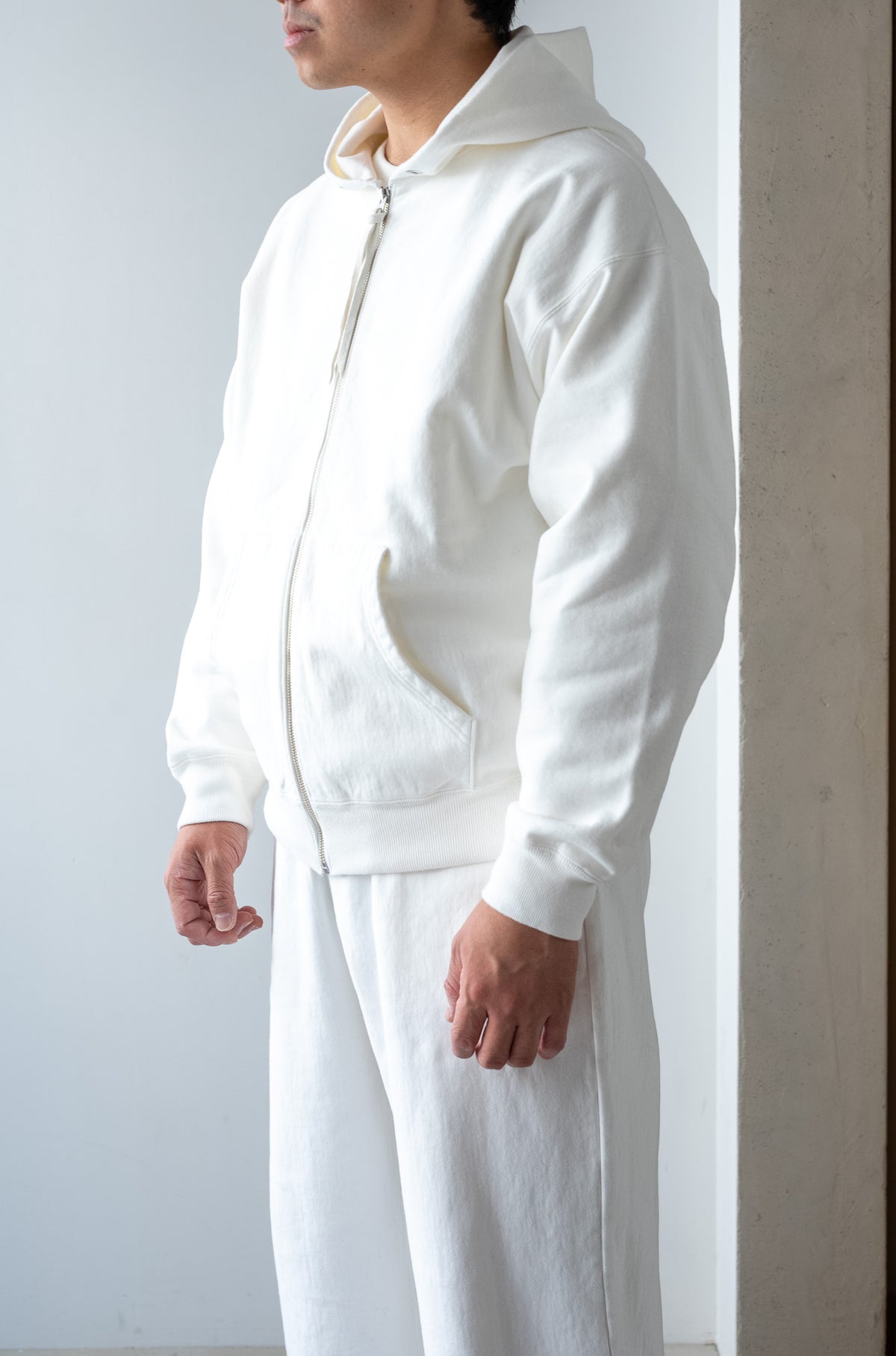 Essential Zip Sweat Parka 〈WHITE〉