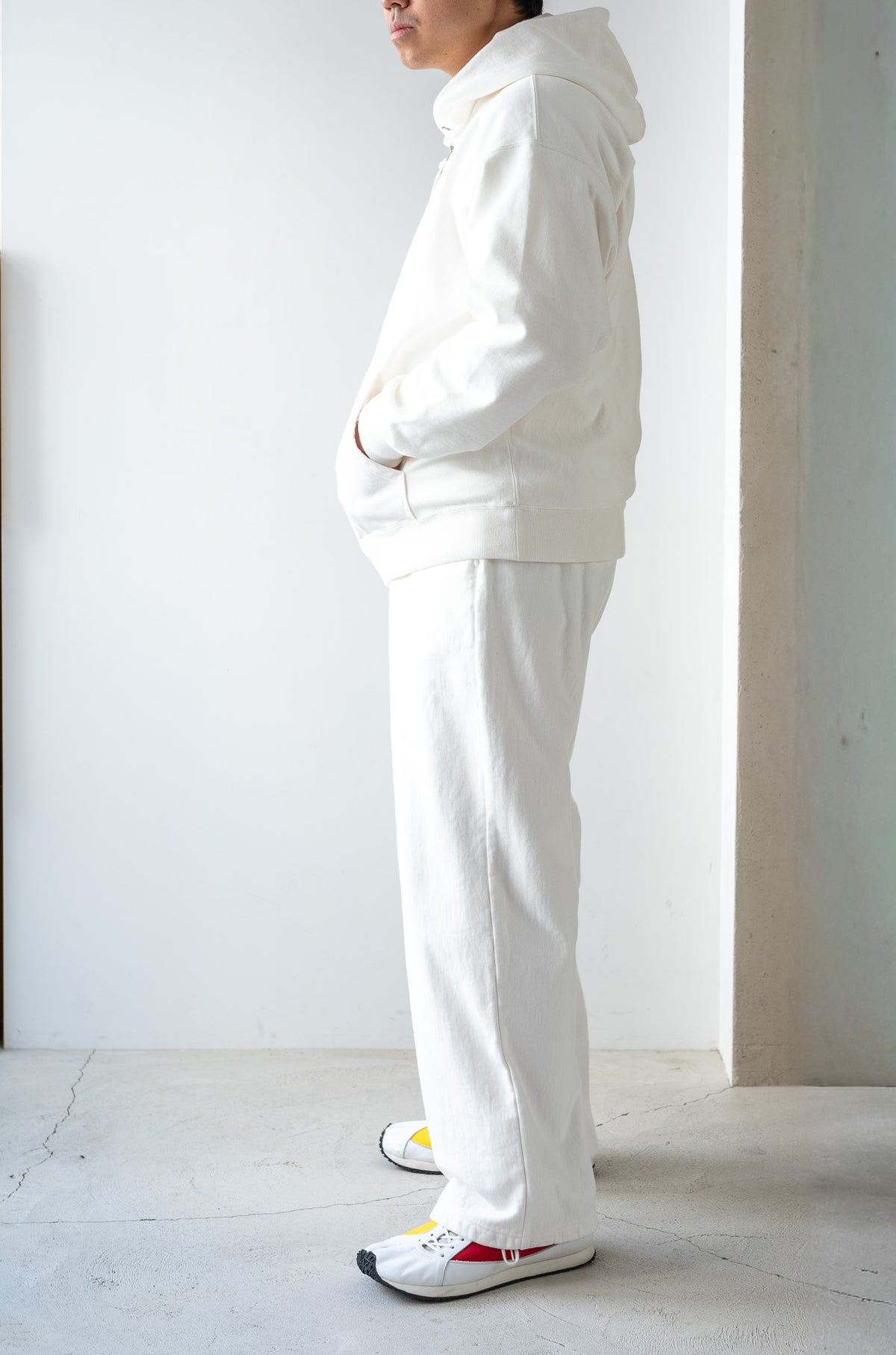 Essential Zip Sweat Parka 〈WHITE〉