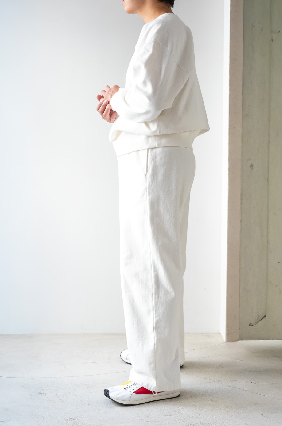 Essential Sweat Pullover 〈WHITE〉