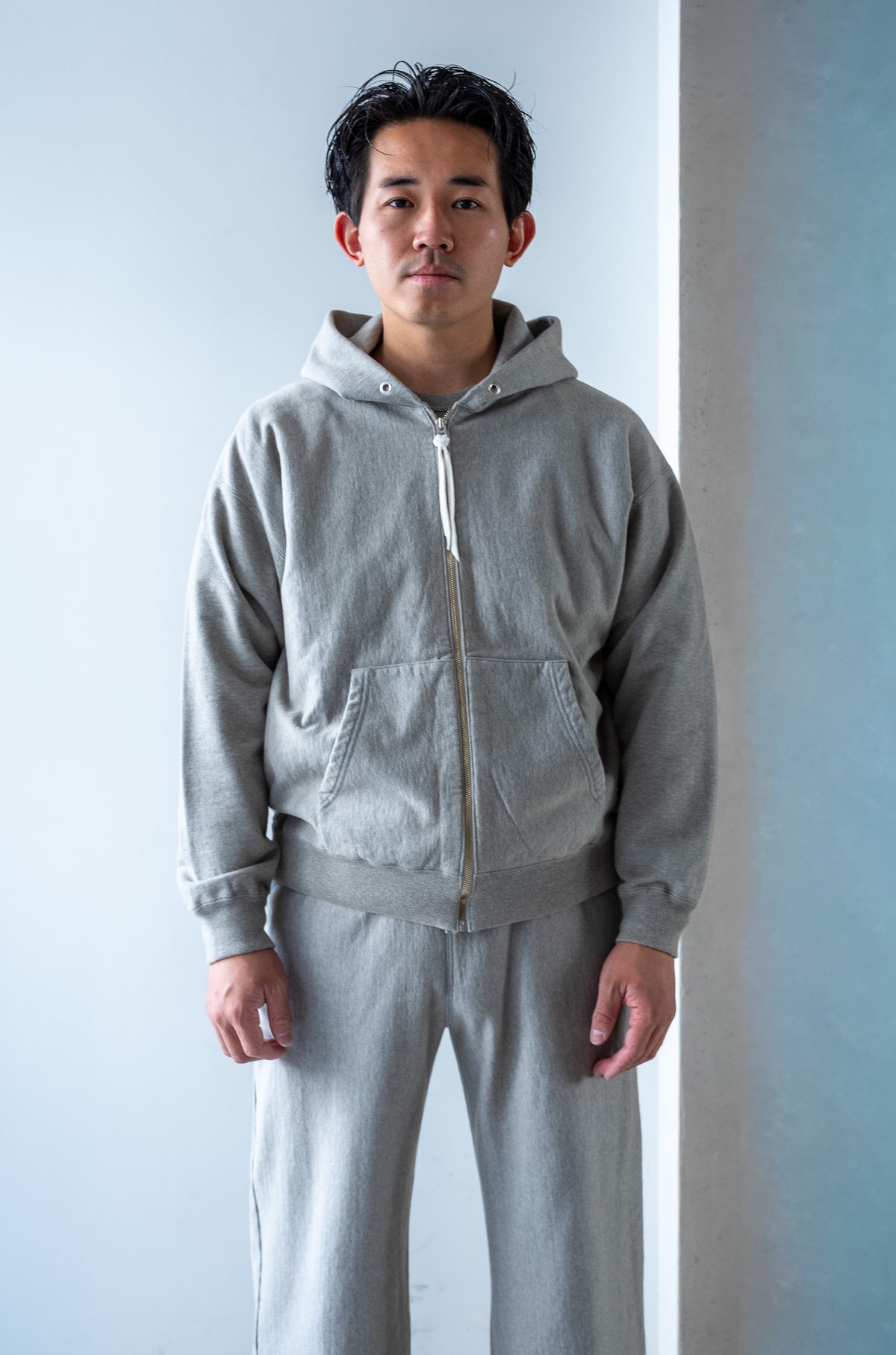 Essential Zip Sweat Parka 〈DIRTY L/GRAY〉