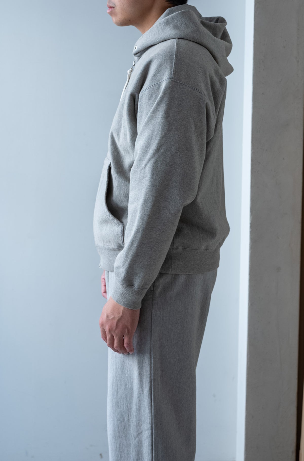 Essential Zip Sweat Parka 〈DIRTY L/GRAY〉