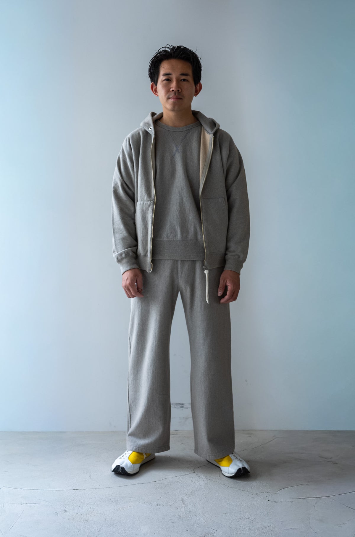 Essential Zip Sweat Parka 〈DIRTY L/GRAY〉