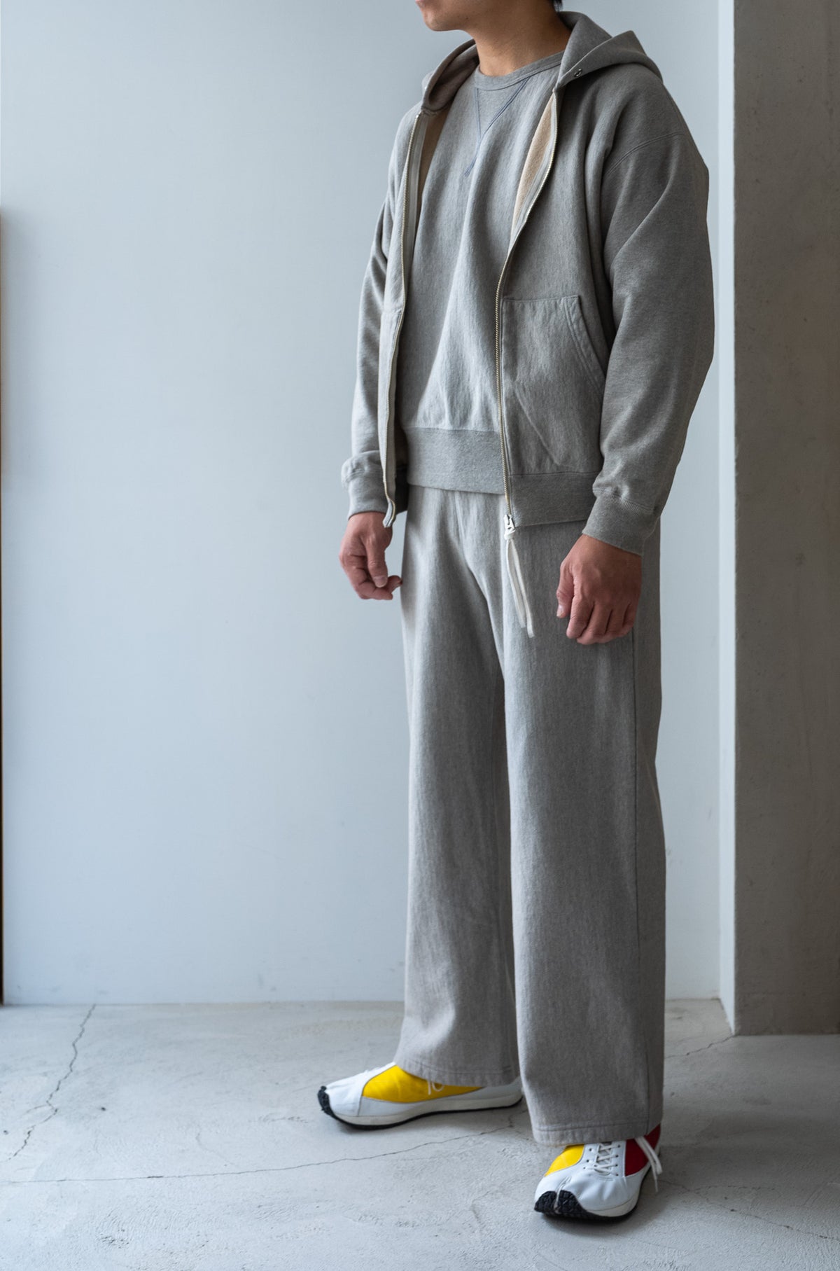 Essential Zip Sweat Parka 〈DIRTY L/GRAY〉