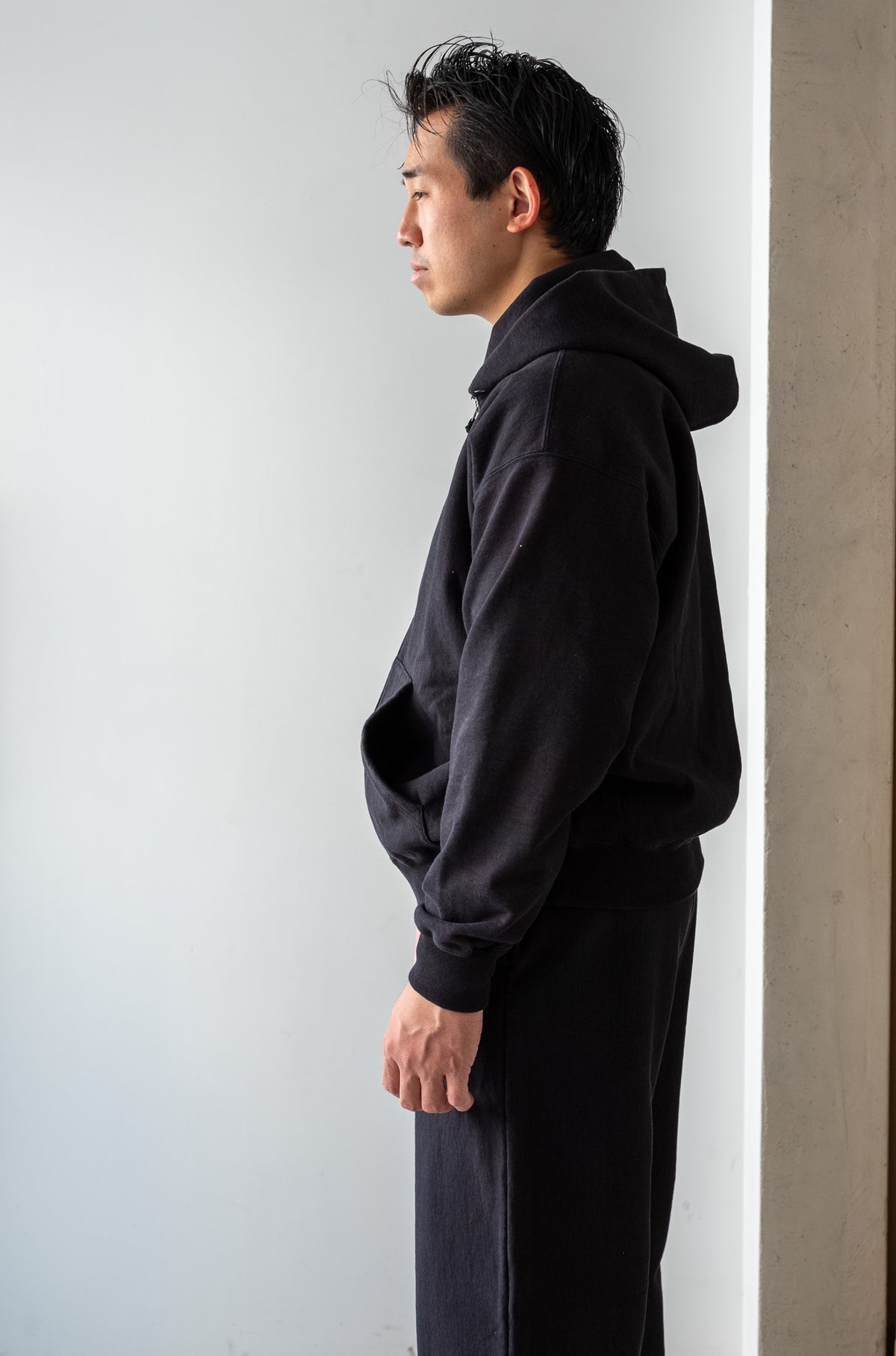 Essential Zip Sweat Parka 〈FADED BLACK〉