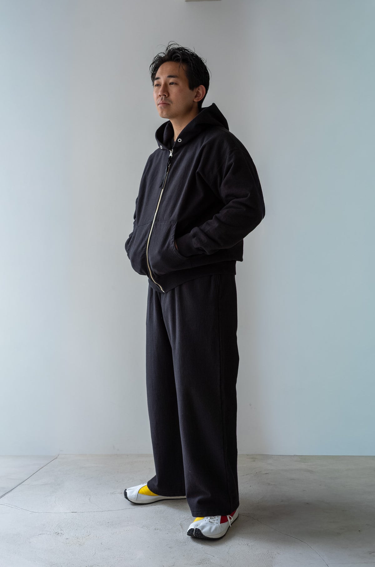 Essential Zip Sweat Parka 〈FADED BLACK〉
