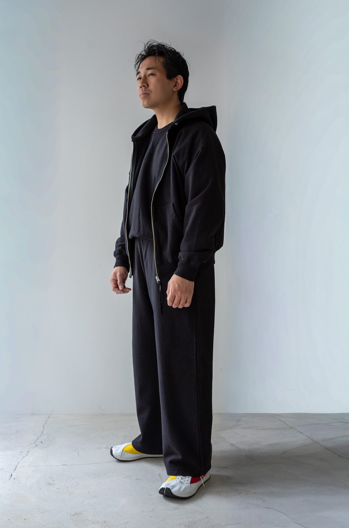 Essential Zip Sweat Parka 〈FADED BLACK〉