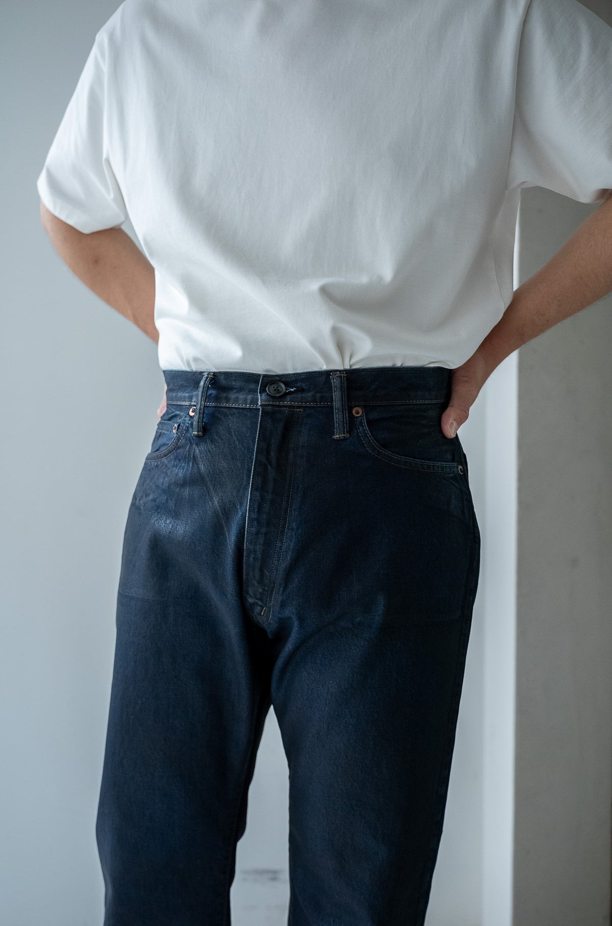 Denim Flare Trousers 〈WAXED INDIGO〉