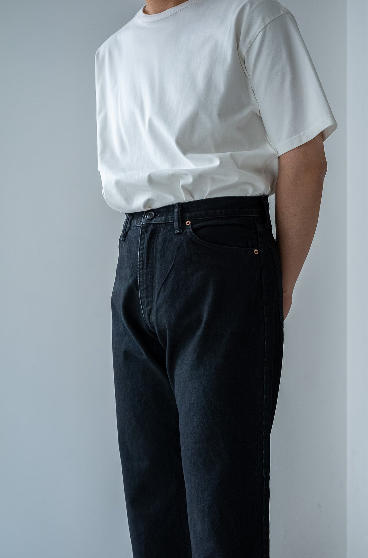 Denim Flare Trousers 〈WAXED BLACK〉