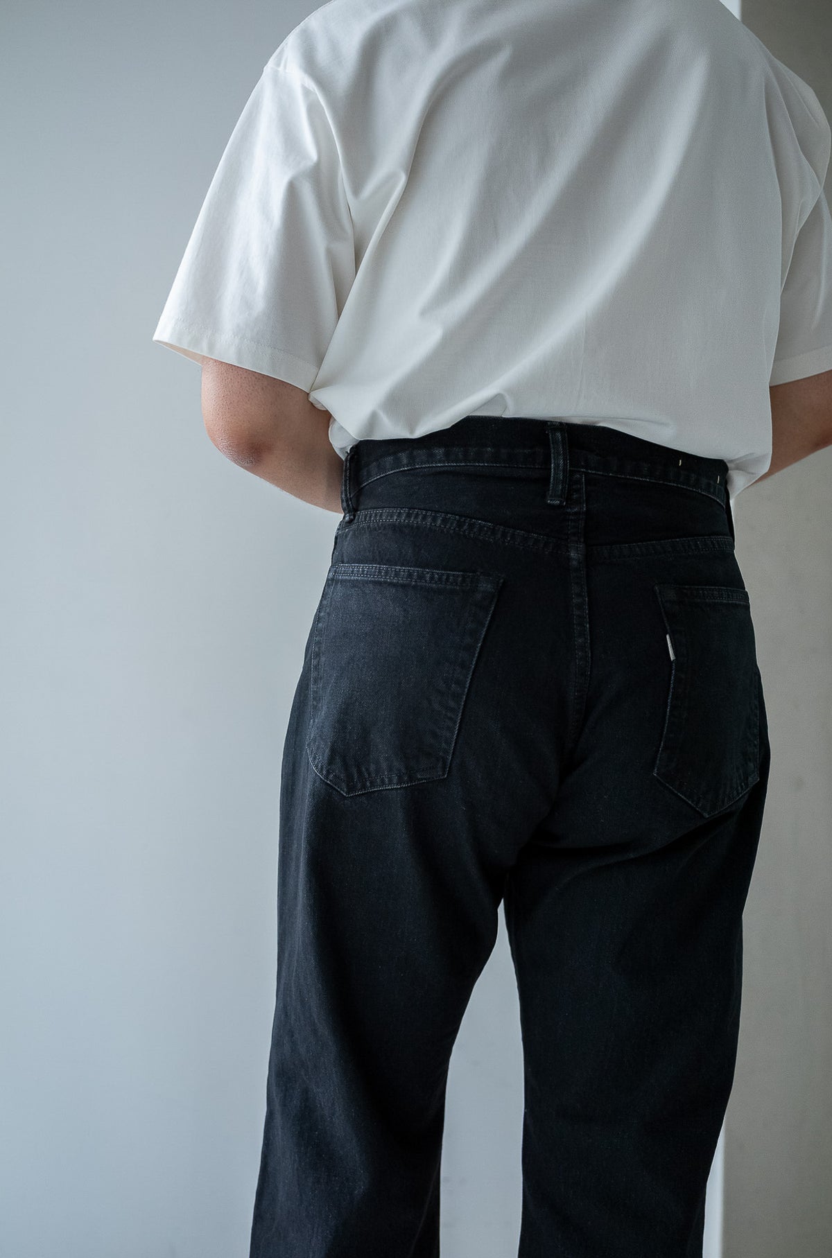 Denim Flare Trousers 〈WAXED BLACK〉