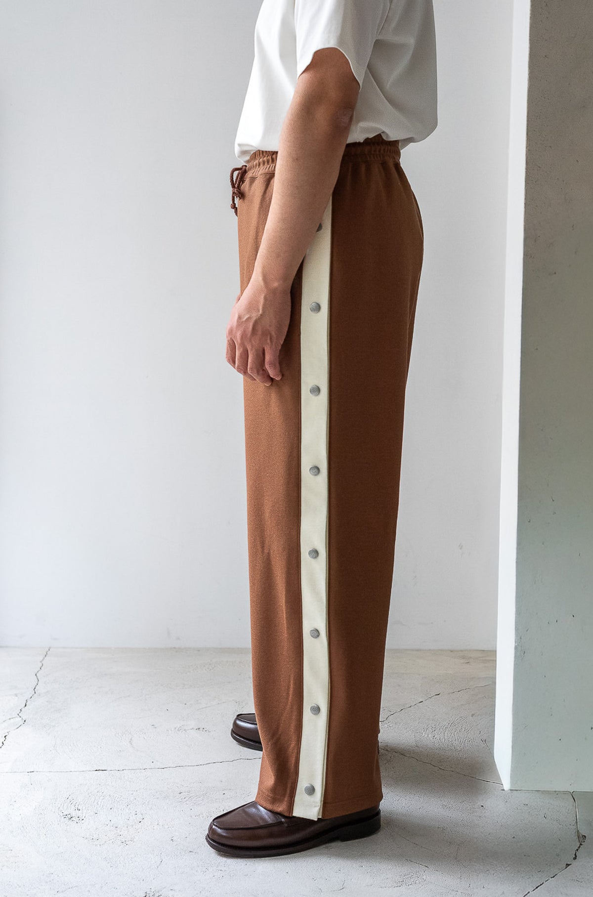 Teraway Wool Trousers 〈FAUVE〉