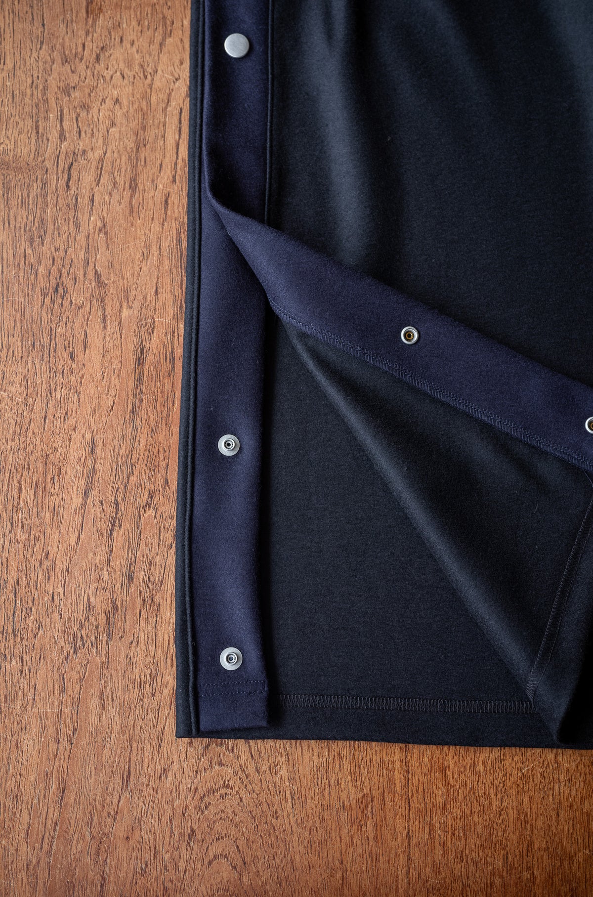 Teraway Wool Trousers 〈NOIR〉