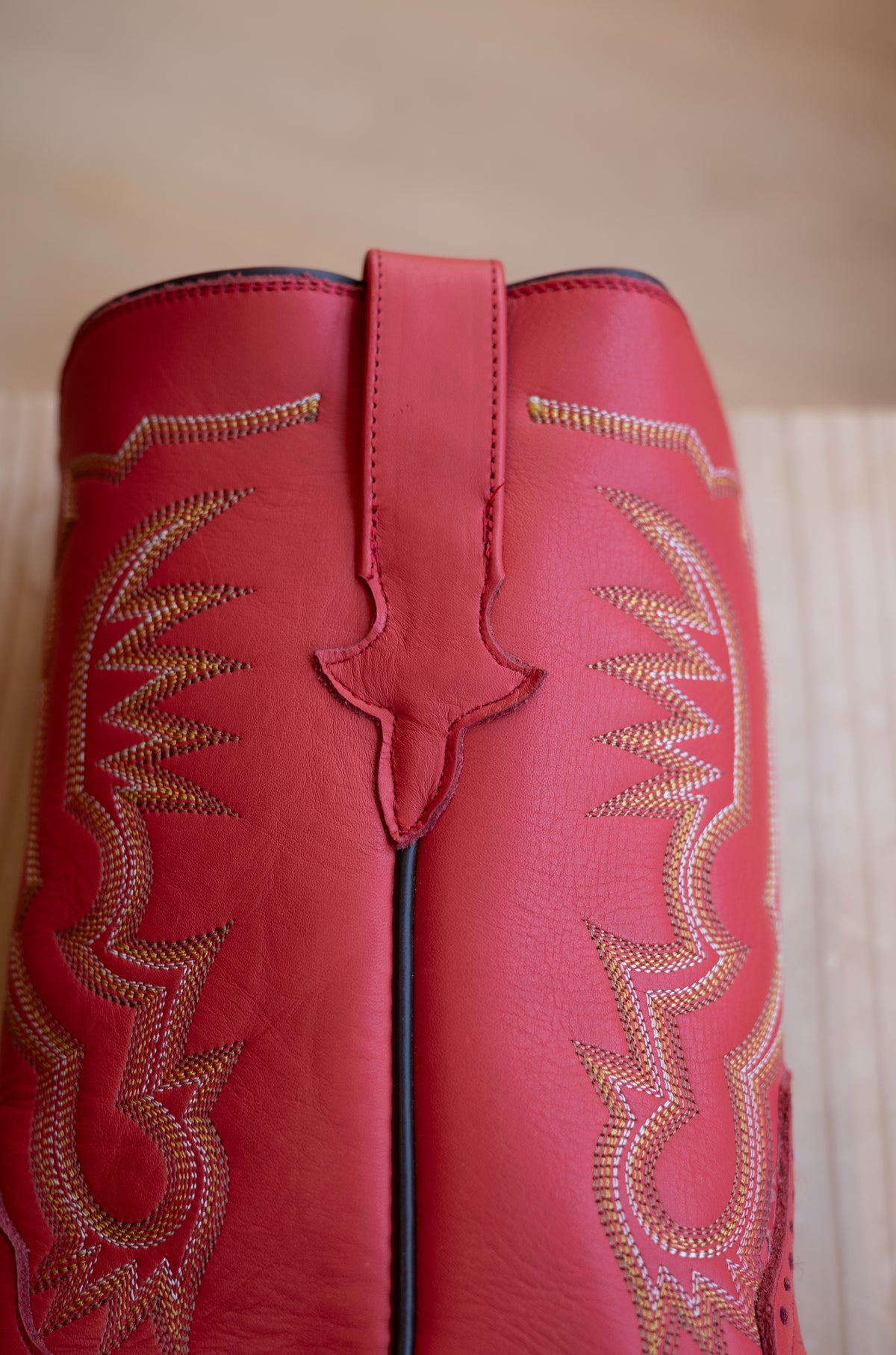 Cassidy Red 〈RED〉