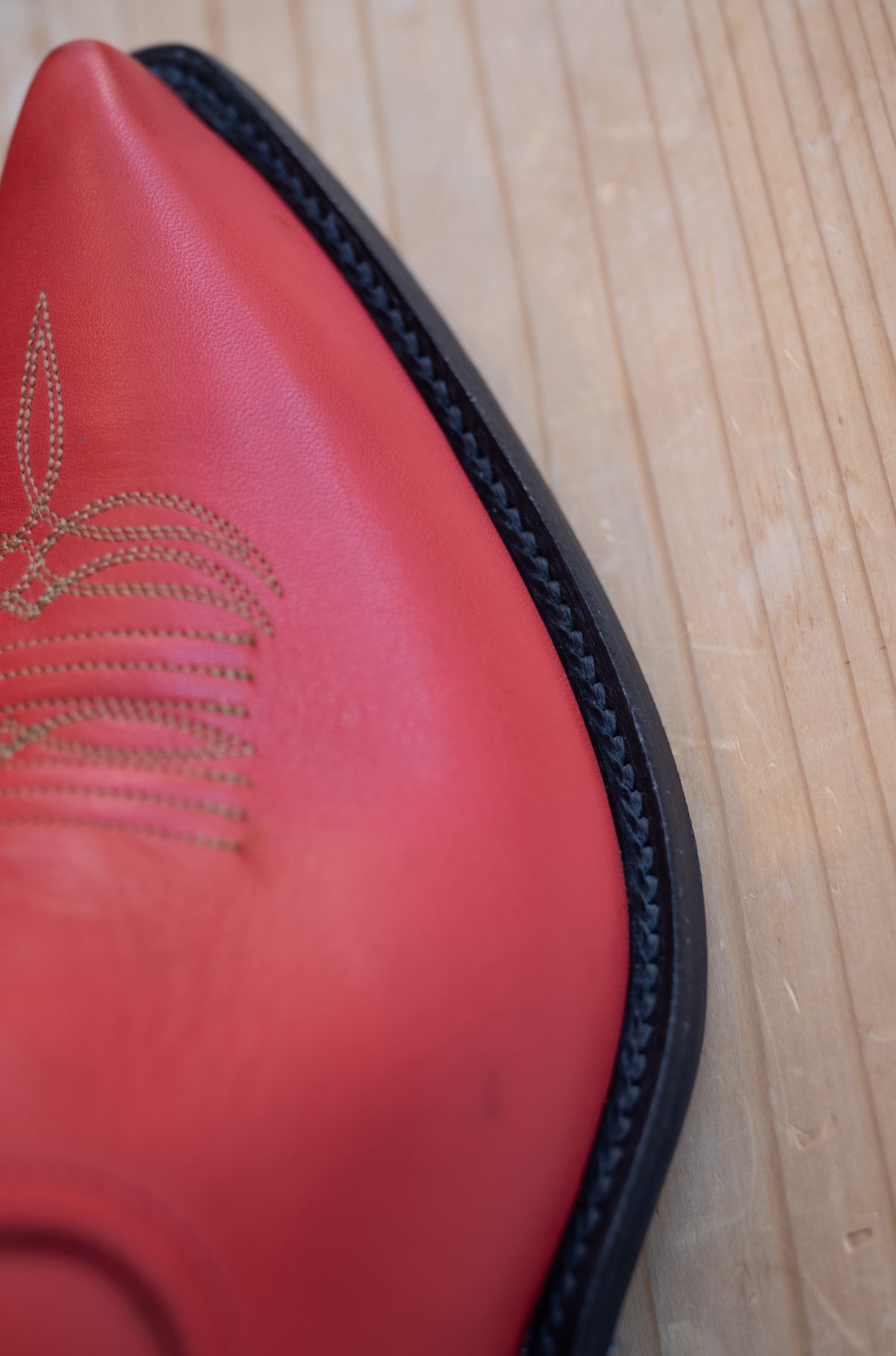 Cassidy Red 〈RED〉