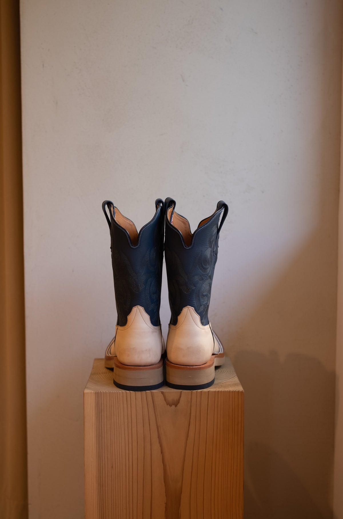 Naughty Rose Kansas 〈NATURAL × NAVY〉