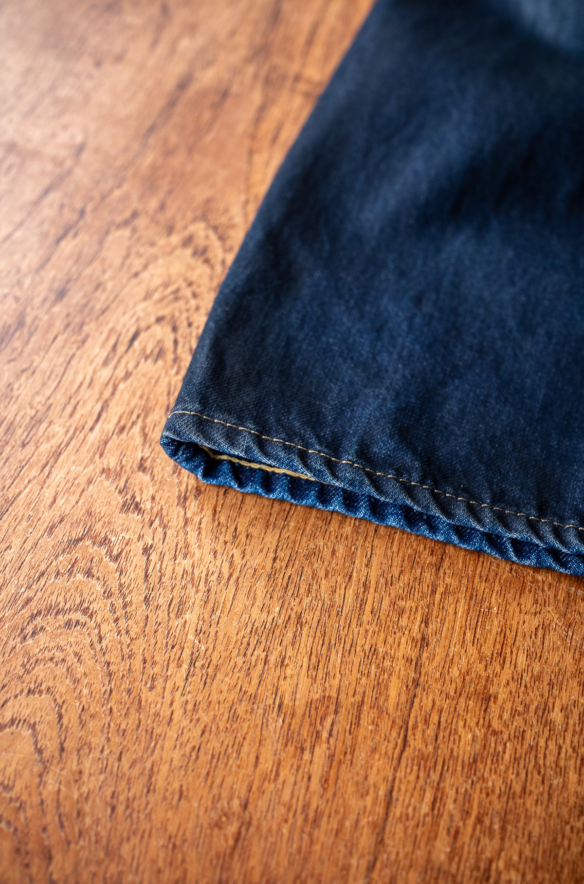 Denim Flare Trousers 〈WAXED INDIGO〉