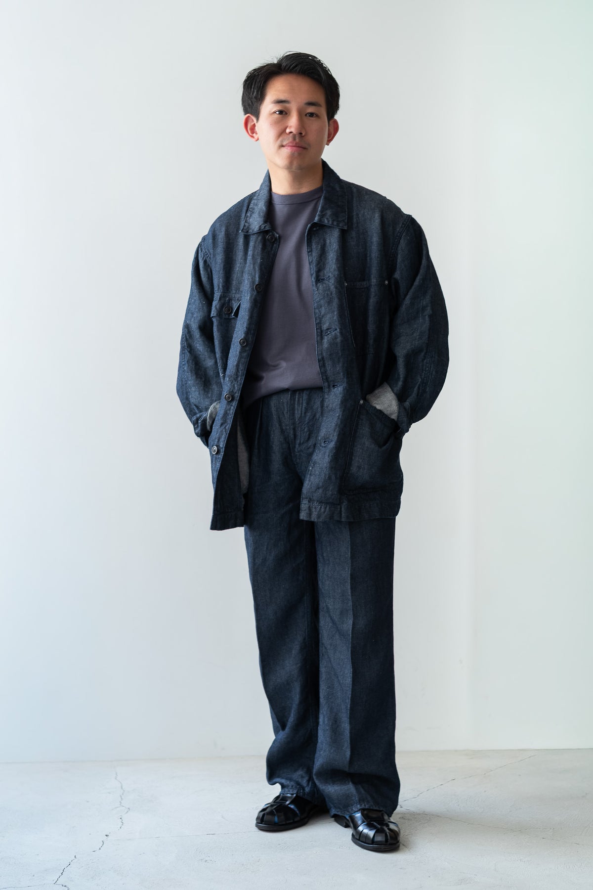 Washed Linen Denim Tuck Trousers 〈INDIGO〉