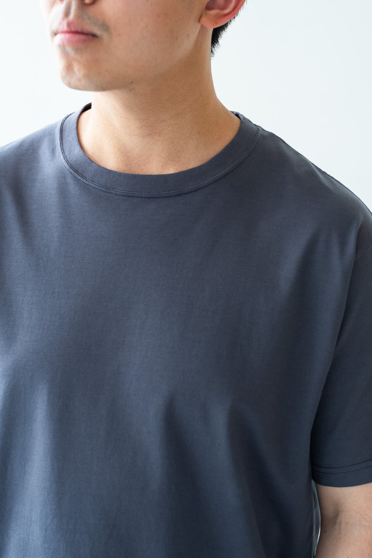 Essential S/S Tee 〈GRAY〉