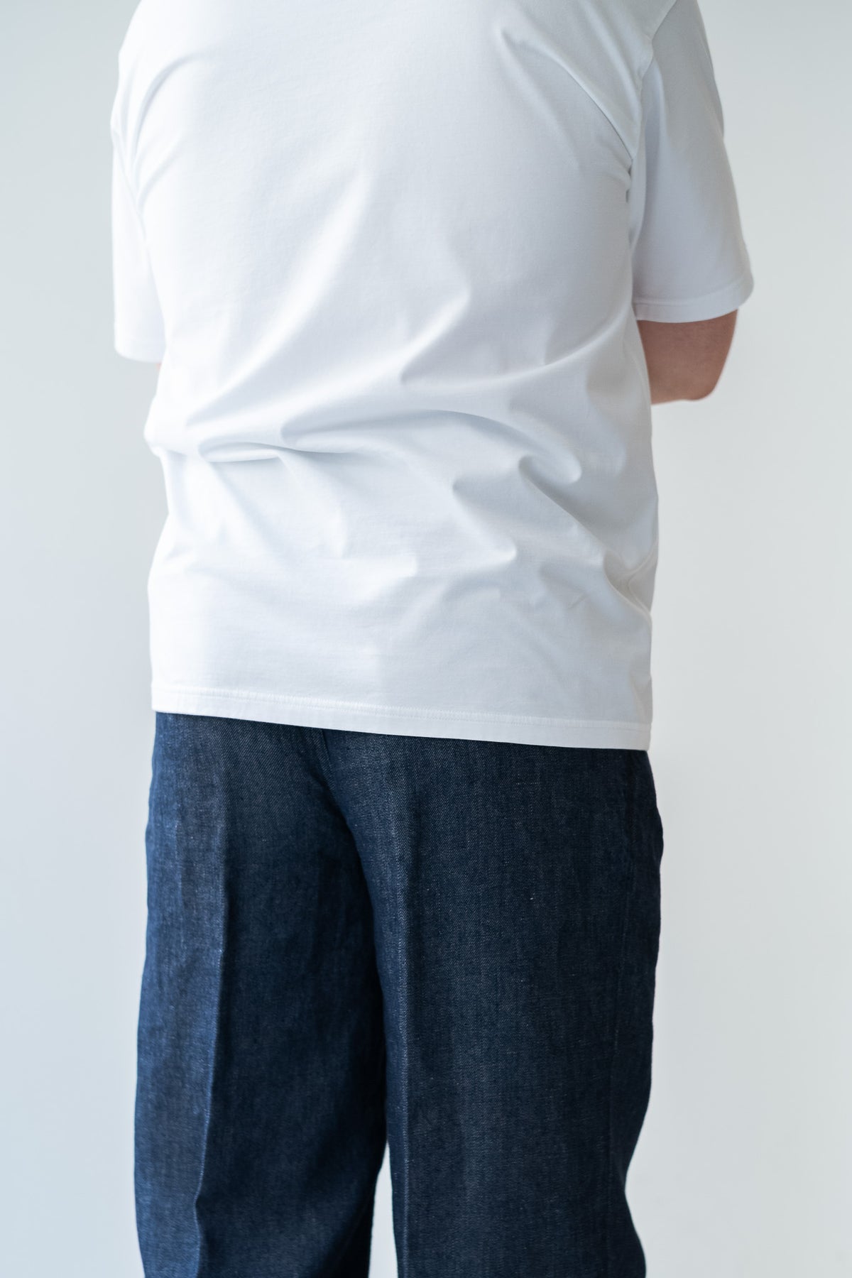 Essential S/S Tee 〈WHITE〉
