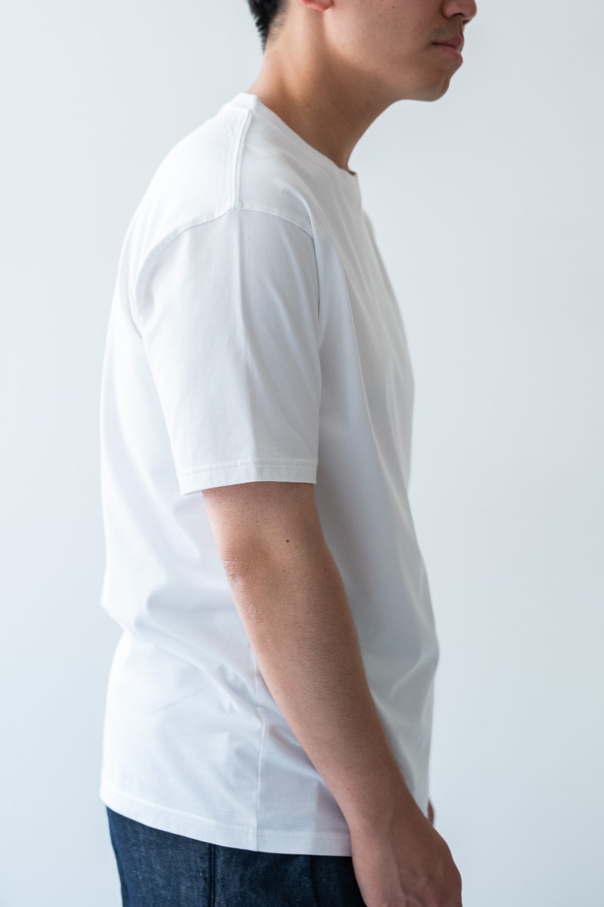 Essential S/S Tee 〈WHITE〉