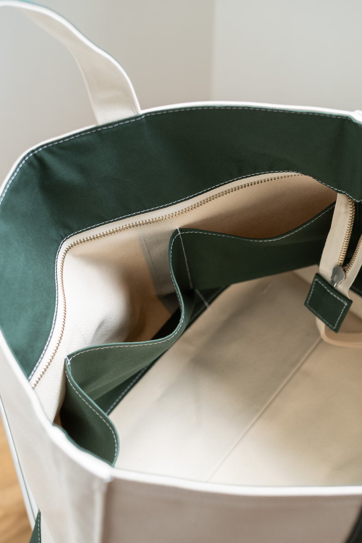 Enough Space Bag - LARGE 〈NATURAL × GREEN〉