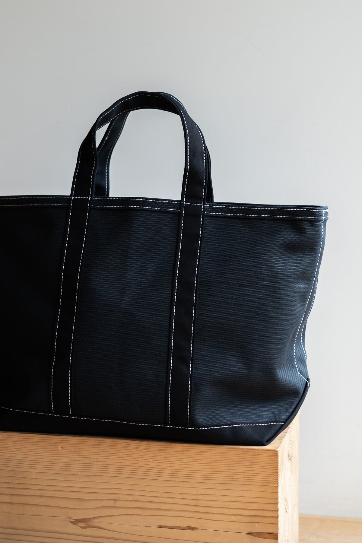 Enough Space Bag - LARGE 〈BLACK × BLACK〉