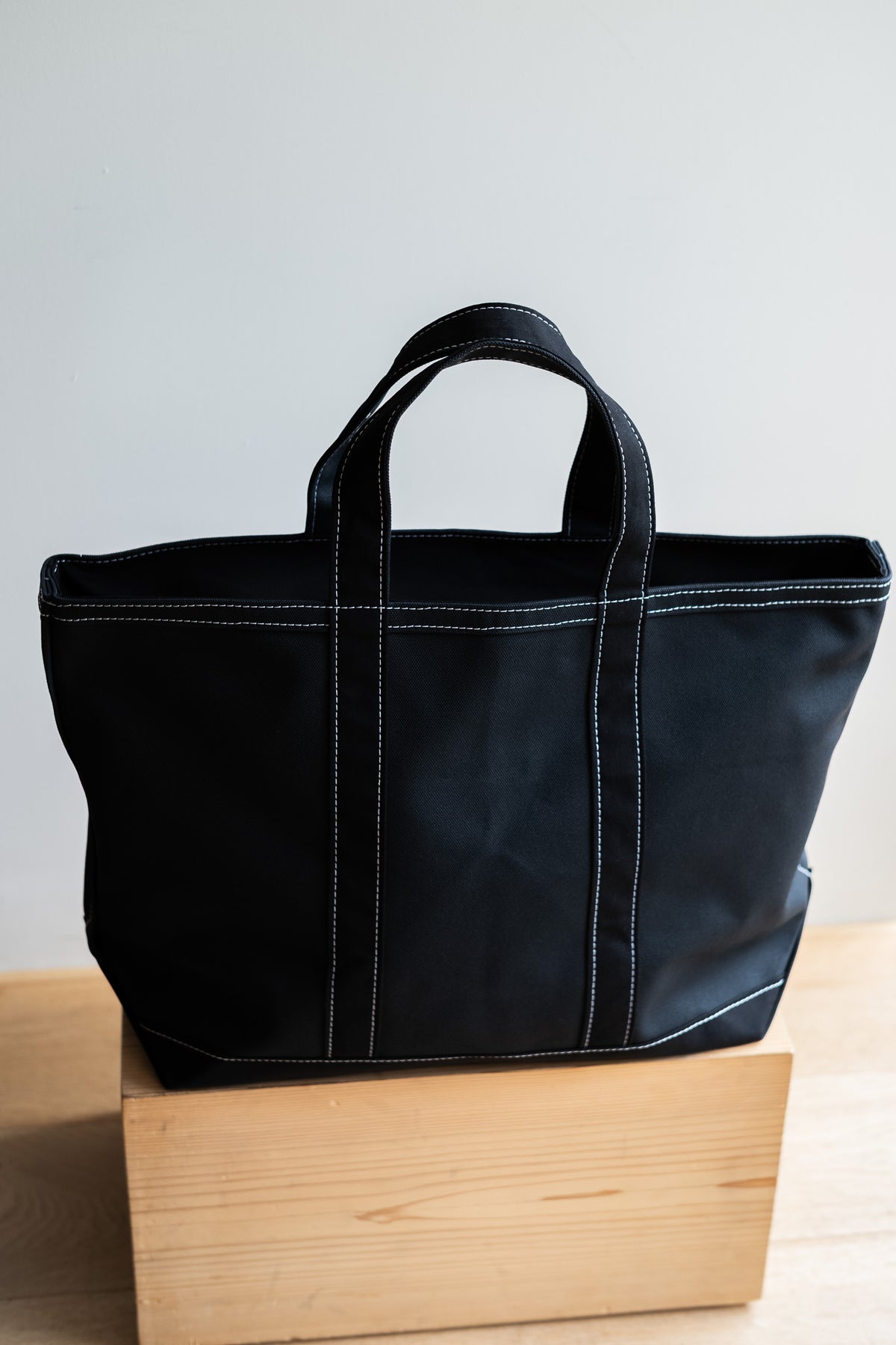Enough Space Bag - LARGE 〈BLACK × BLACK〉