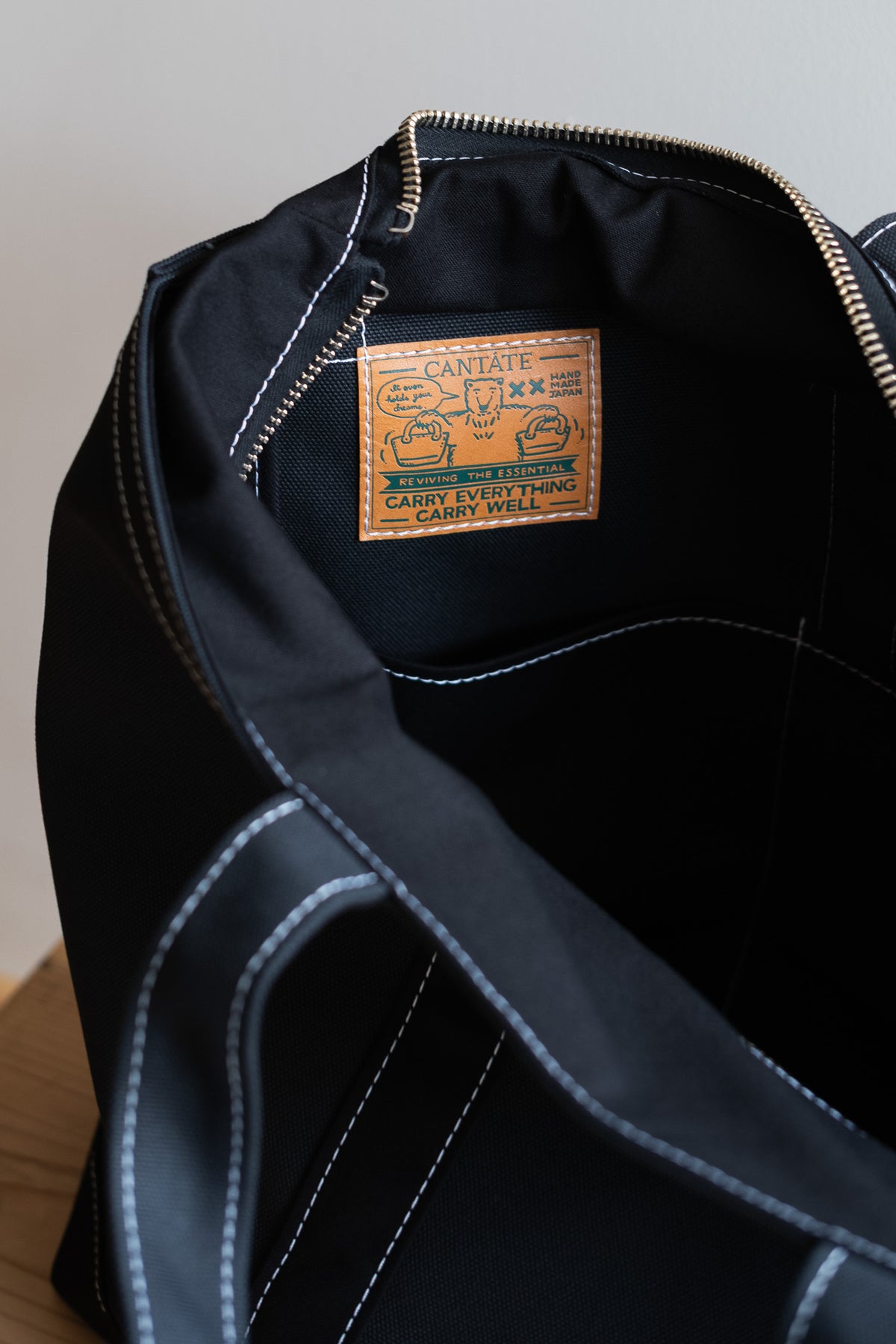 Enough Space Bag - LARGE 〈BLACK × BLACK〉