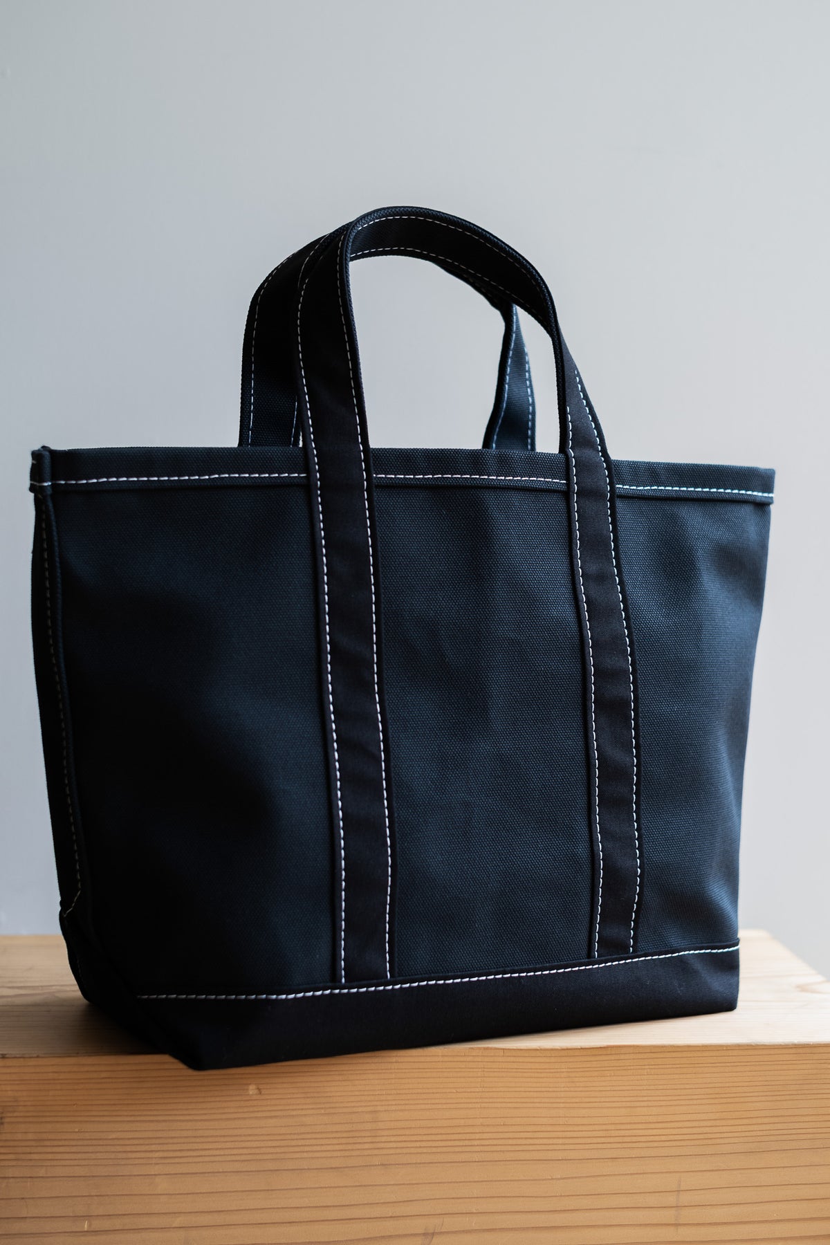 Enough Space Bag - SMALL 〈BLACK × BLACK〉