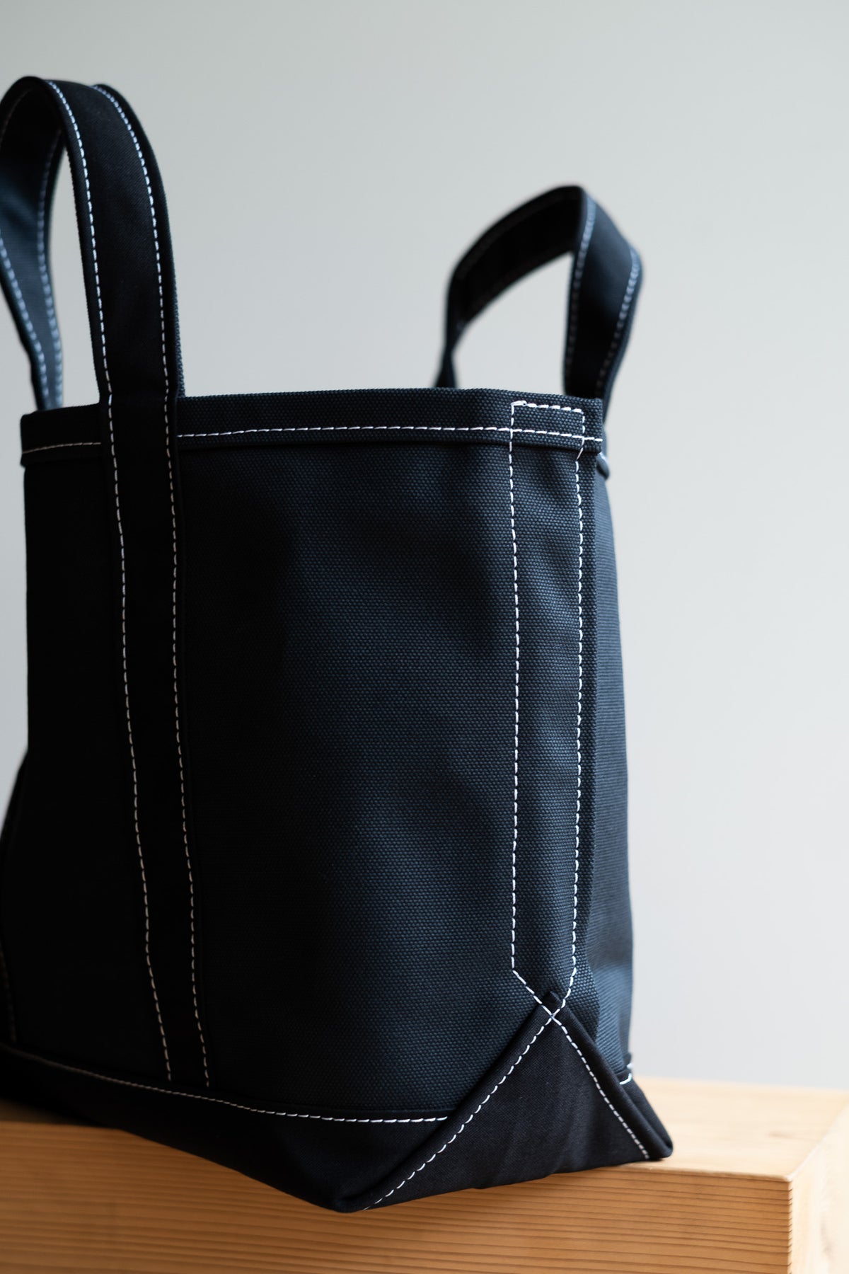 Enough Space Bag - SMALL 〈BLACK × BLACK〉