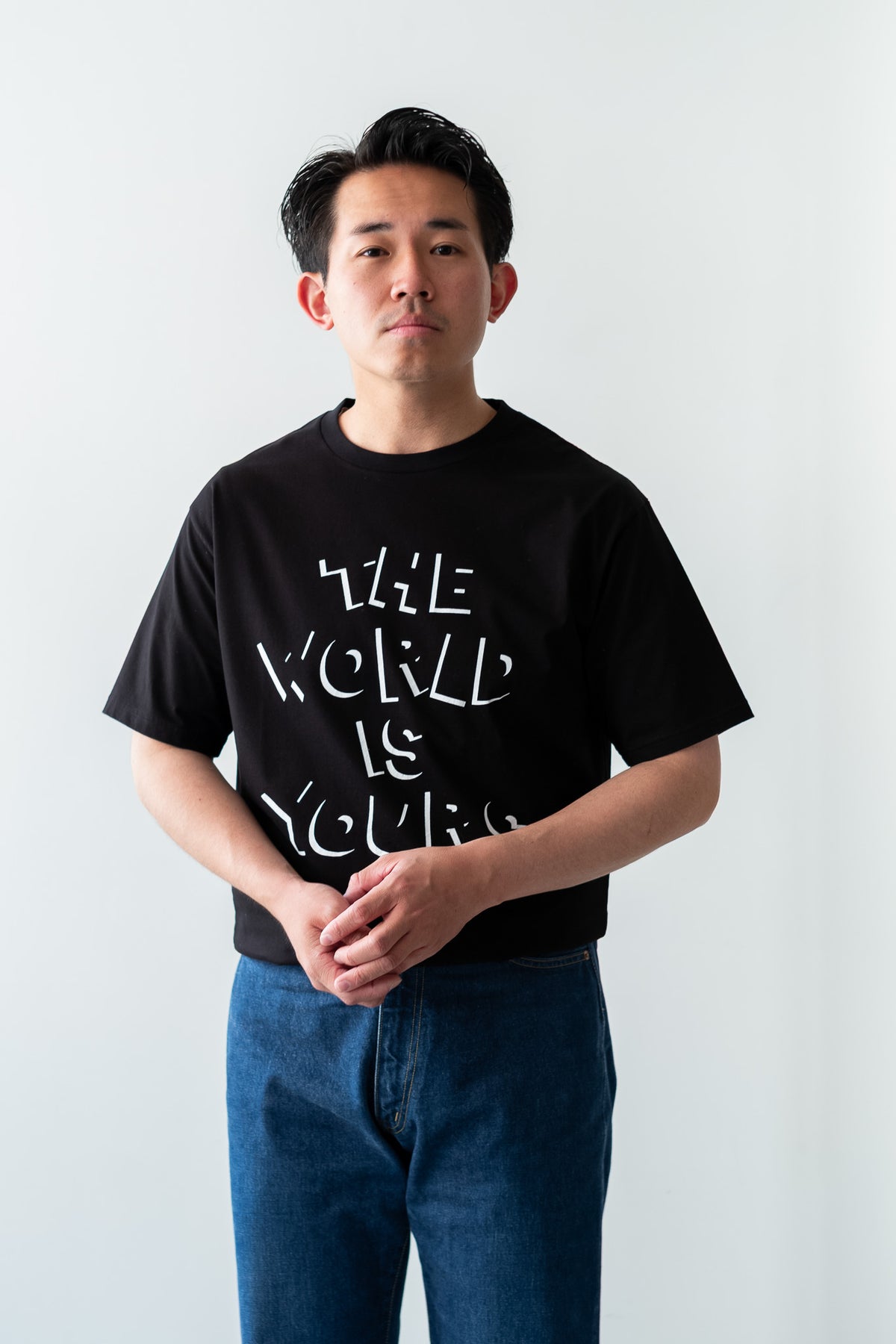 WORLD IS YOURS Tee - Cartoon Letter 〈BLACK〉